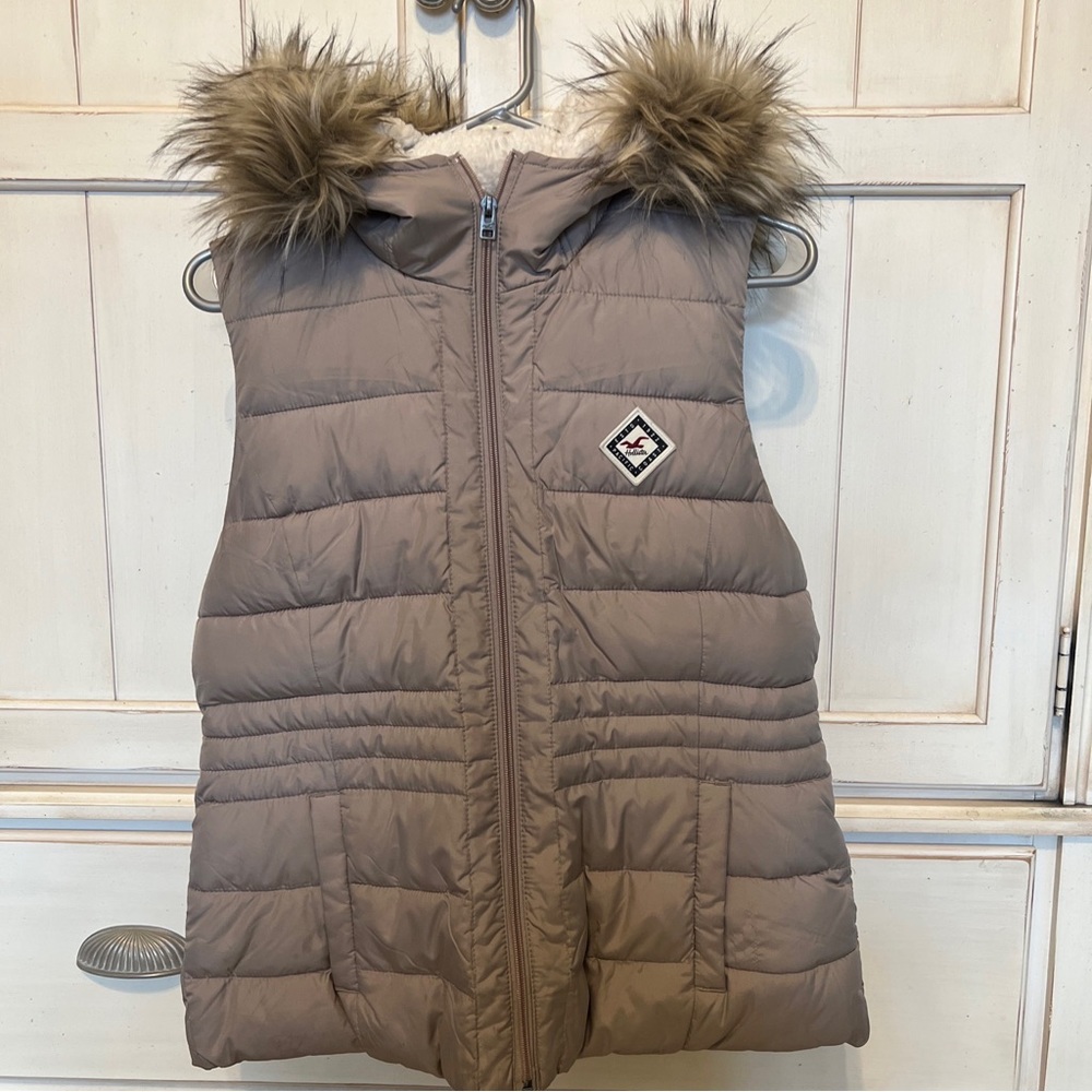 Women’s Hollister Vest